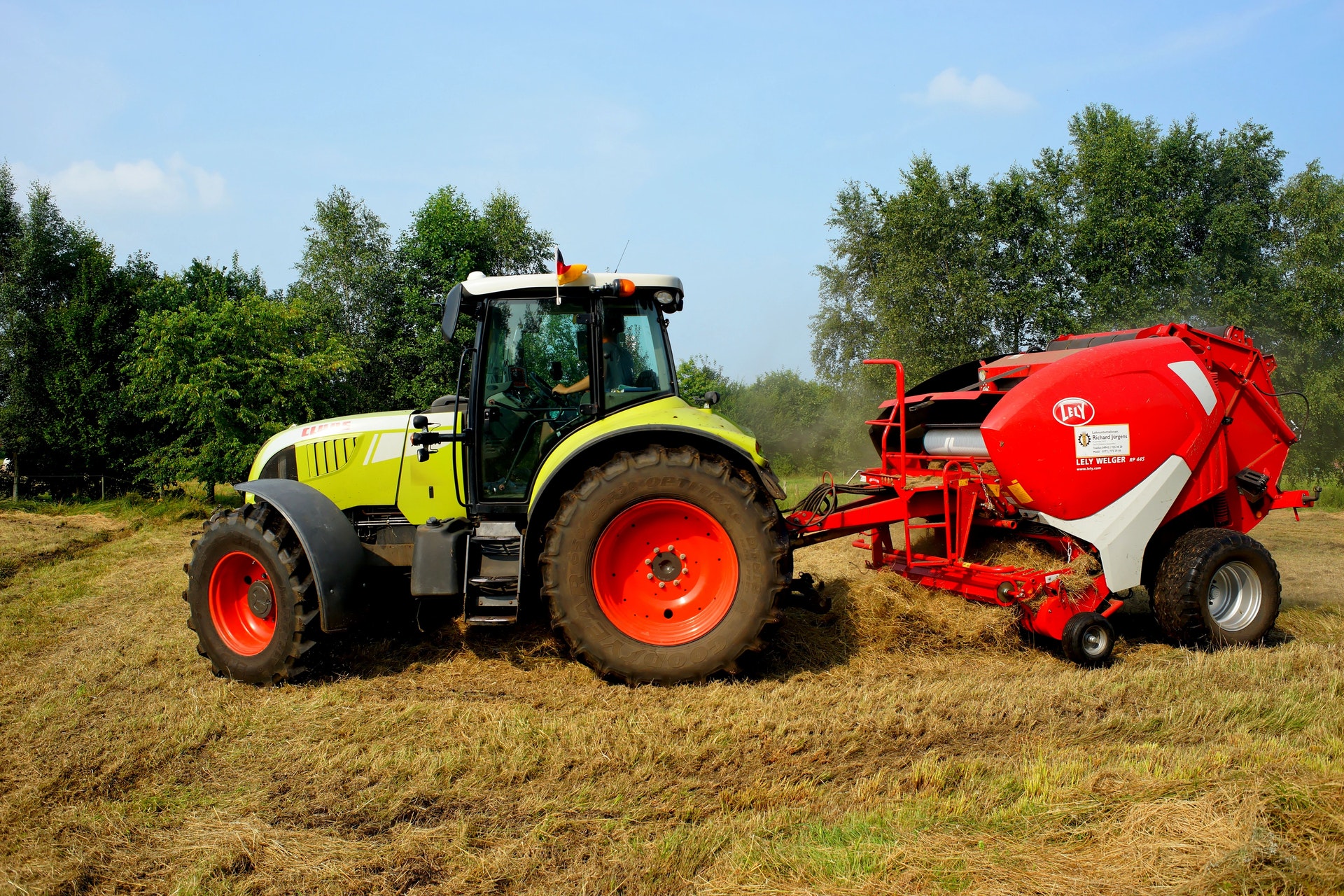 Tractor towing Customer Relationship Management for Agri Engineering